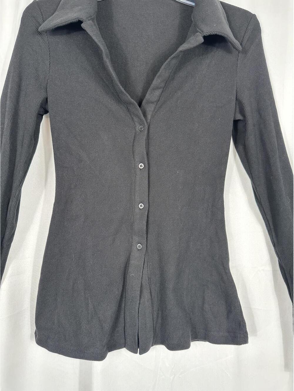 SweatyRocks Black Long Sleeve Button-Up Collared Shirt Size M